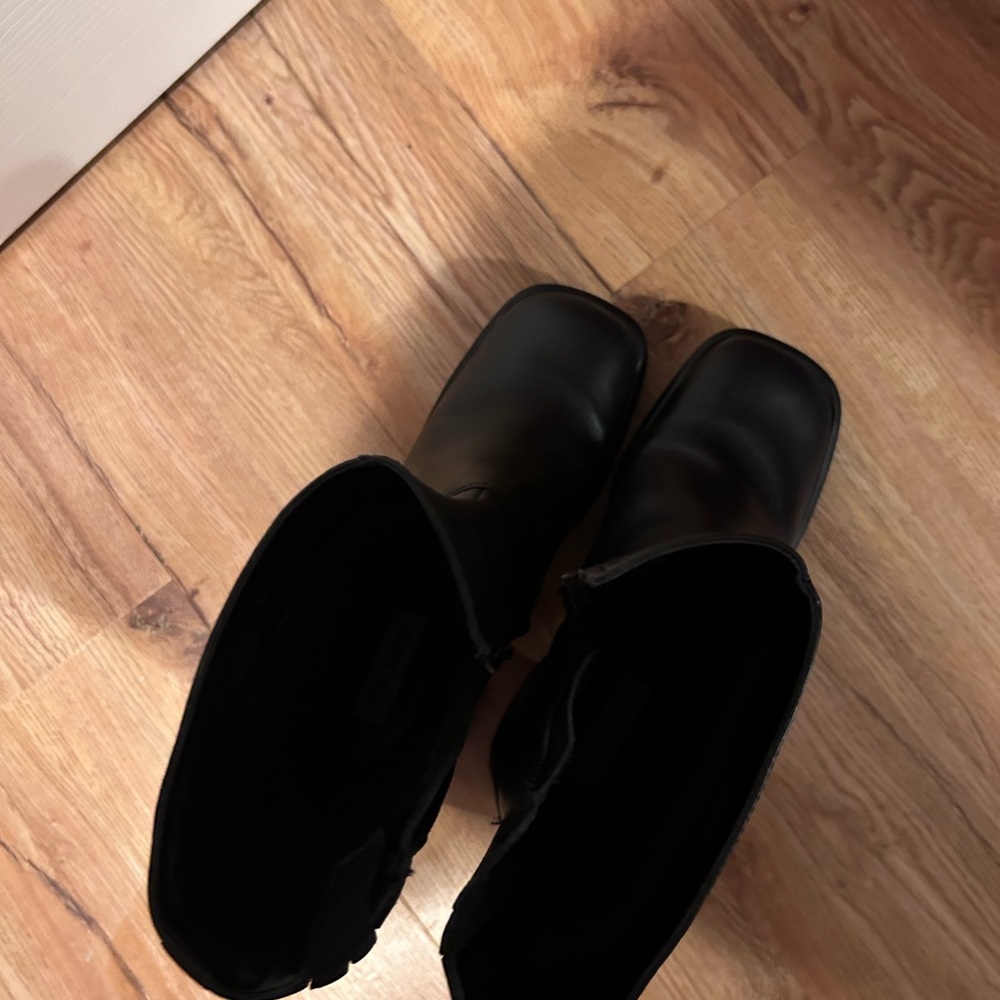 Black boots
